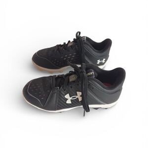 CLEATS Under Armour Kids Black Baseball Cleats Size 1